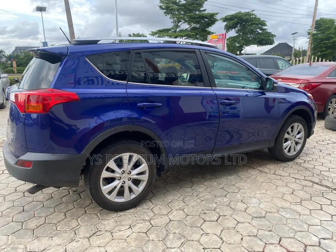 Toyota RAV4 Limited 4dr SUV (2.5L 4cyl 6A) 2015 Blue