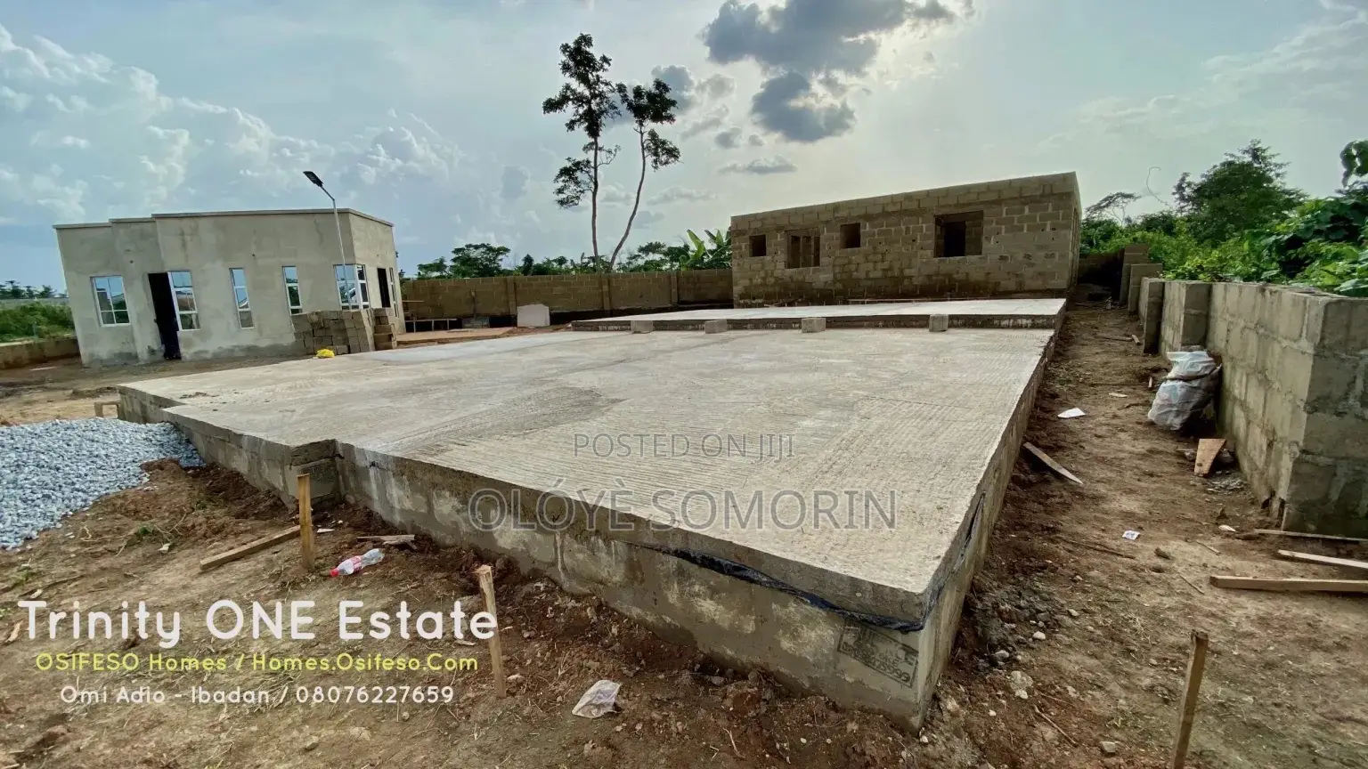 6bdrm Apartment in Trinity One, Omi Adio for sale