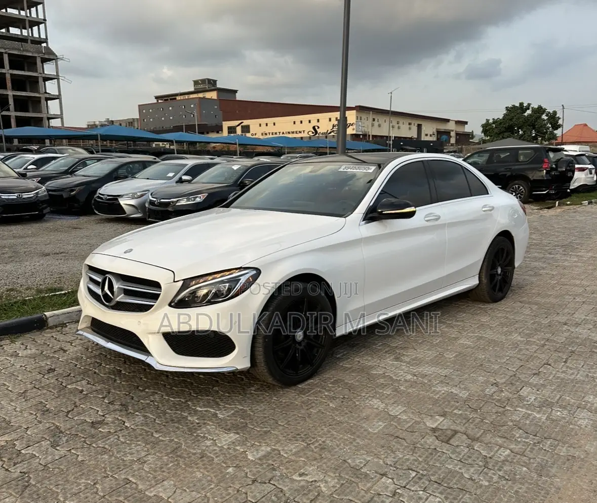 Mercedes-Benz C400 4Matic AWD Sedan (3.0L V6 7A) 2015 White