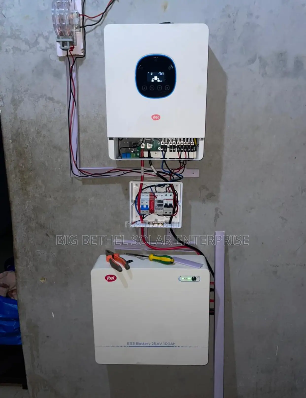 Full Pack of 5kwh/4.2kva Solar System to Power Ur 2bed Flat,TV Fans.