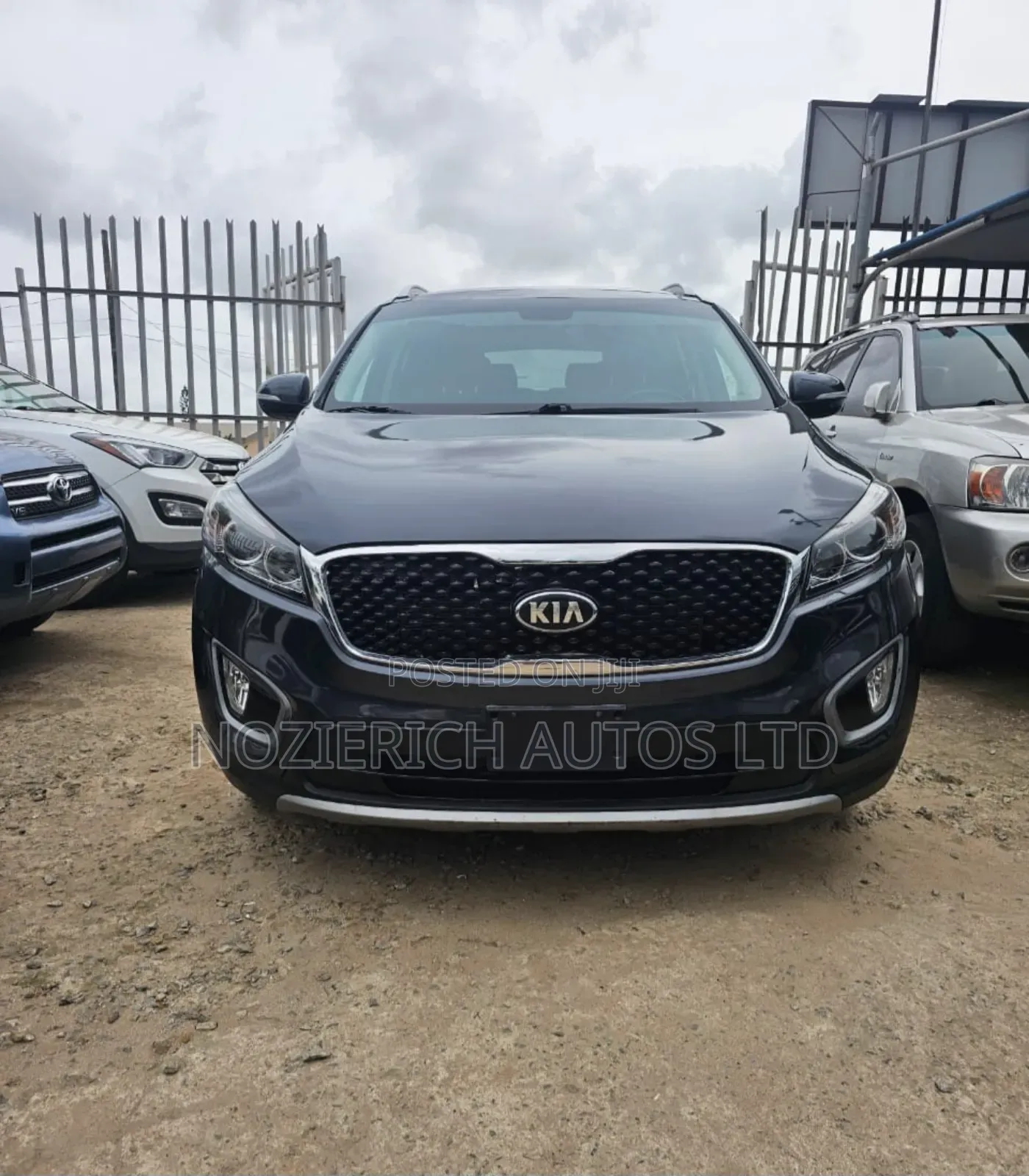 Kia Sorento 4dr SUV 2016 Gray