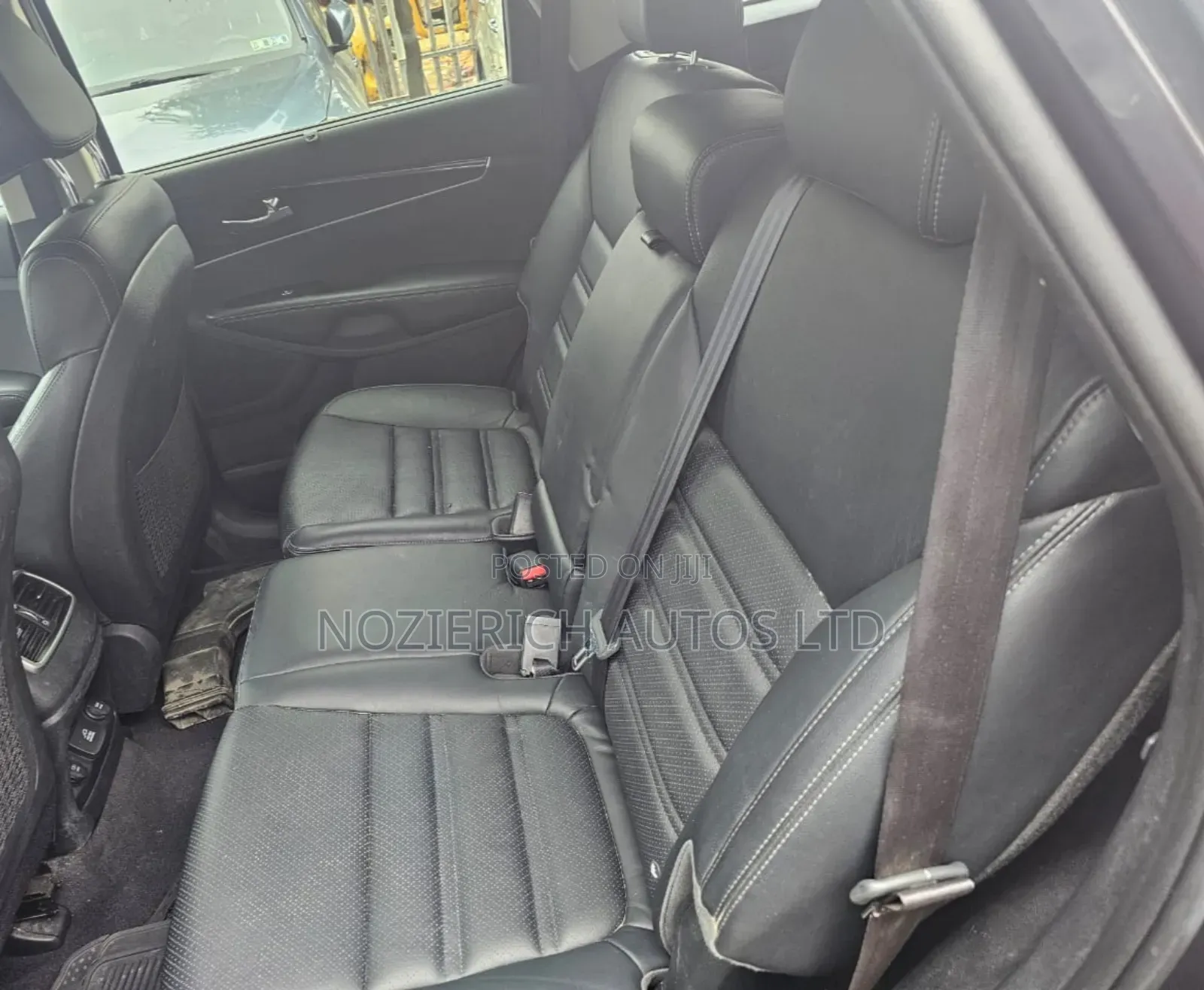 Kia Sorento 4dr SUV 2016 Gray