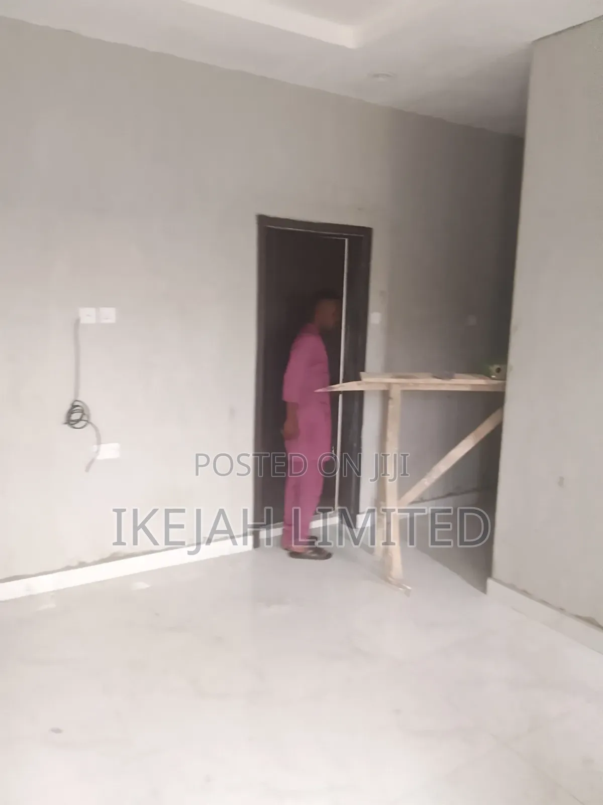 2bdrm Block of Flats in Ajayi Road for rent