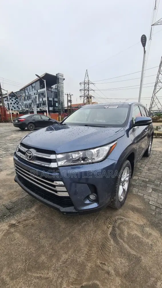 Toyota Highlander 2015 Blue