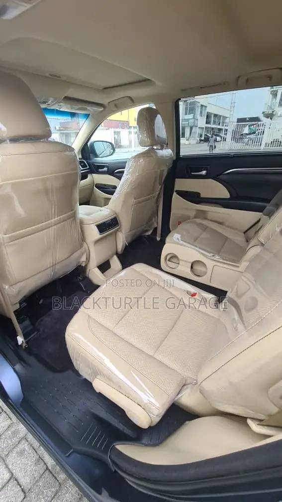 Toyota Highlander 2015 Blue