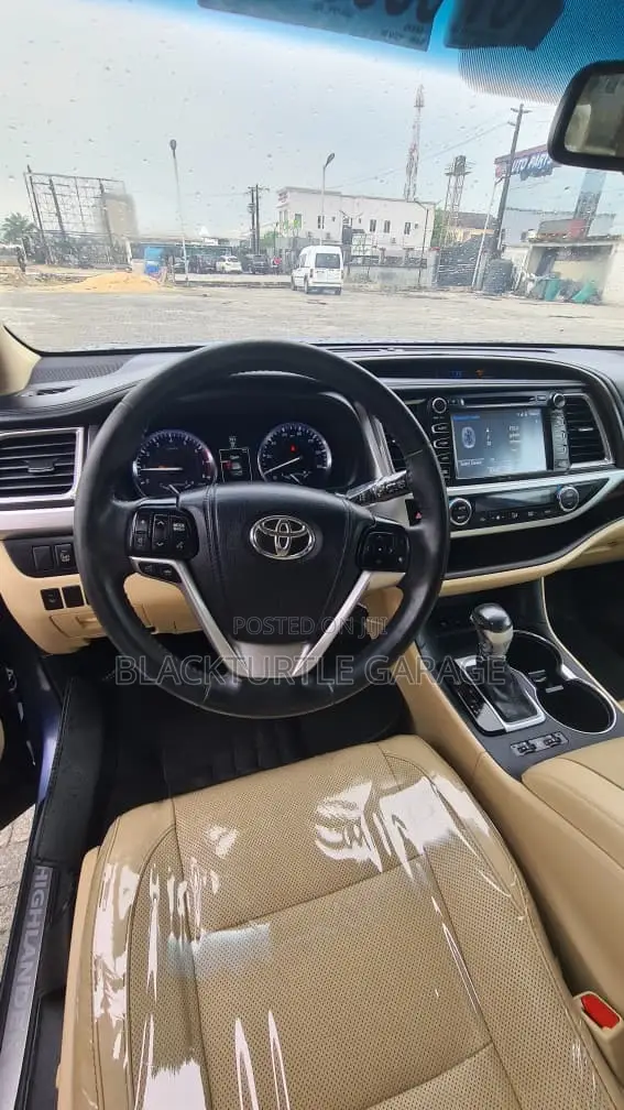 Toyota Highlander 2015 Blue