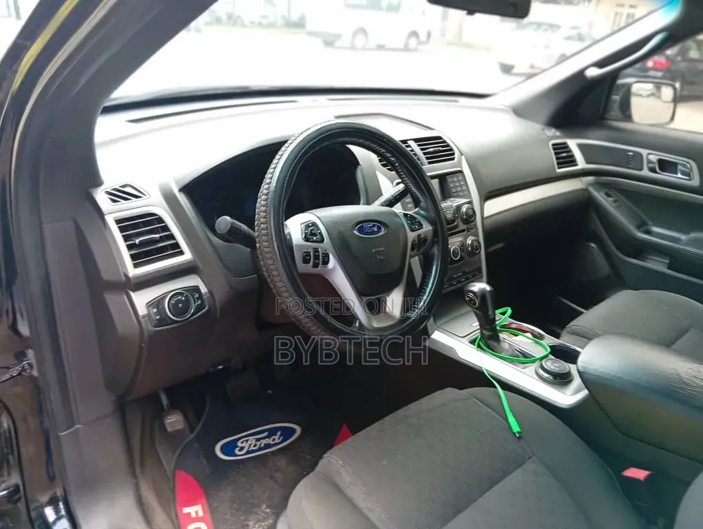 Ford Explorer XLT 4dr SUV (3.5L 6cyl 6A) 2014 Black