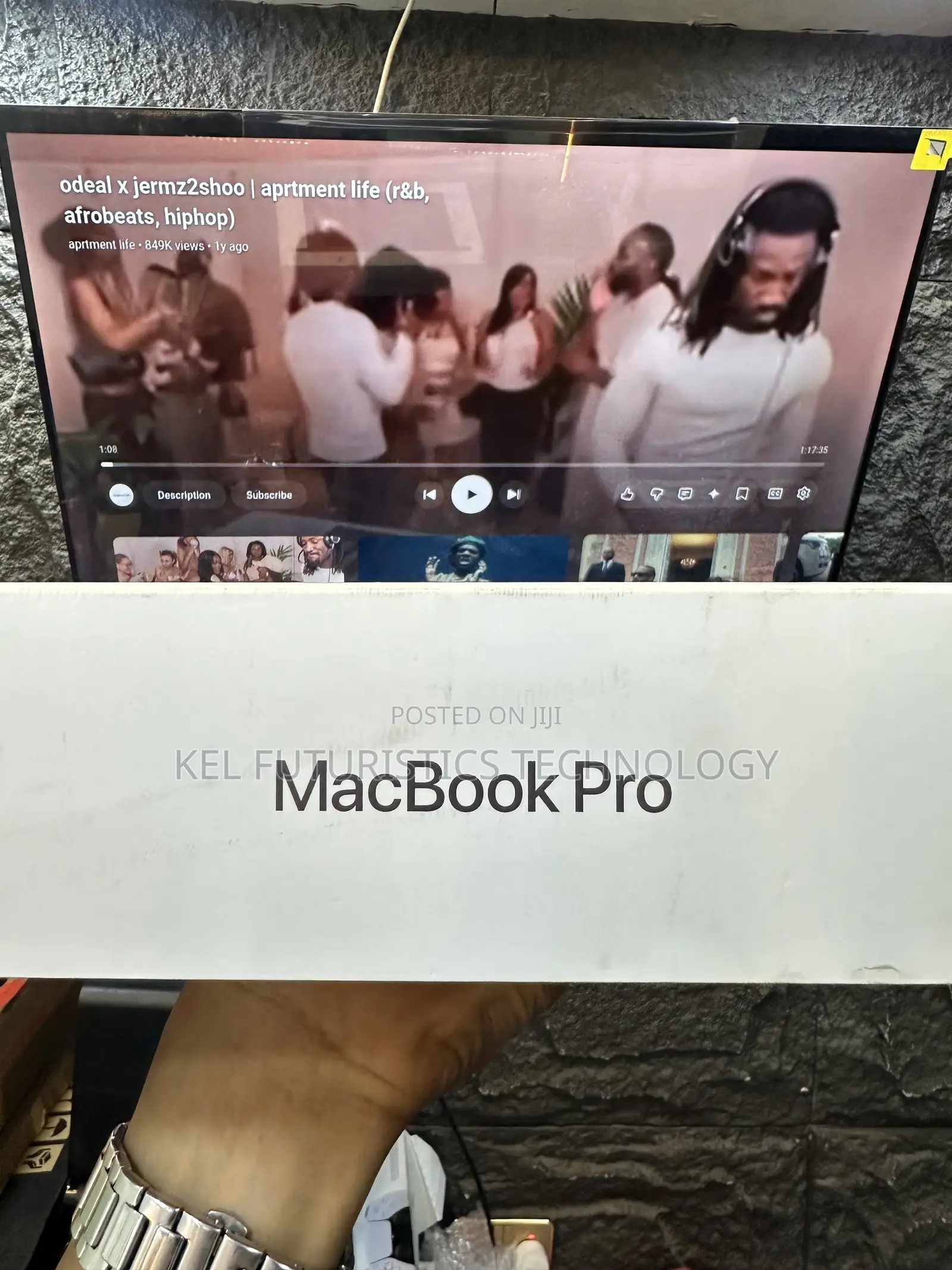 New Laptop Apple MacBook Pro 2025 M5 16GB Apple M5 SSD 1T