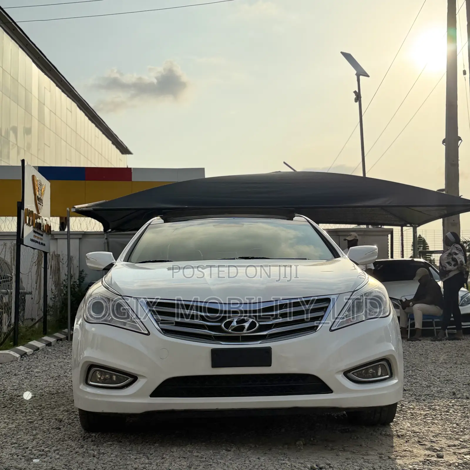 Hyundai Azera Base 2012 White