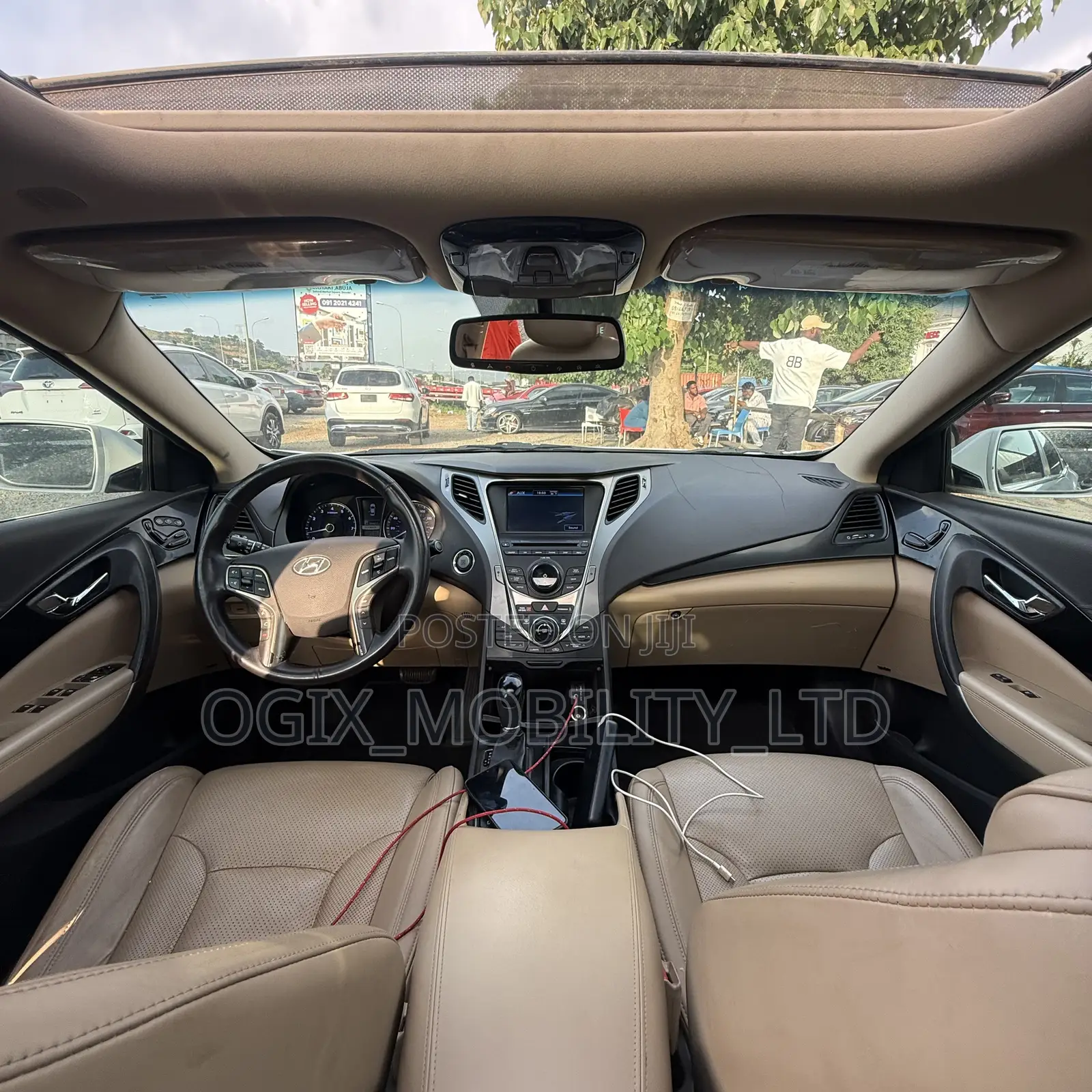 Hyundai Azera Base 2012 White