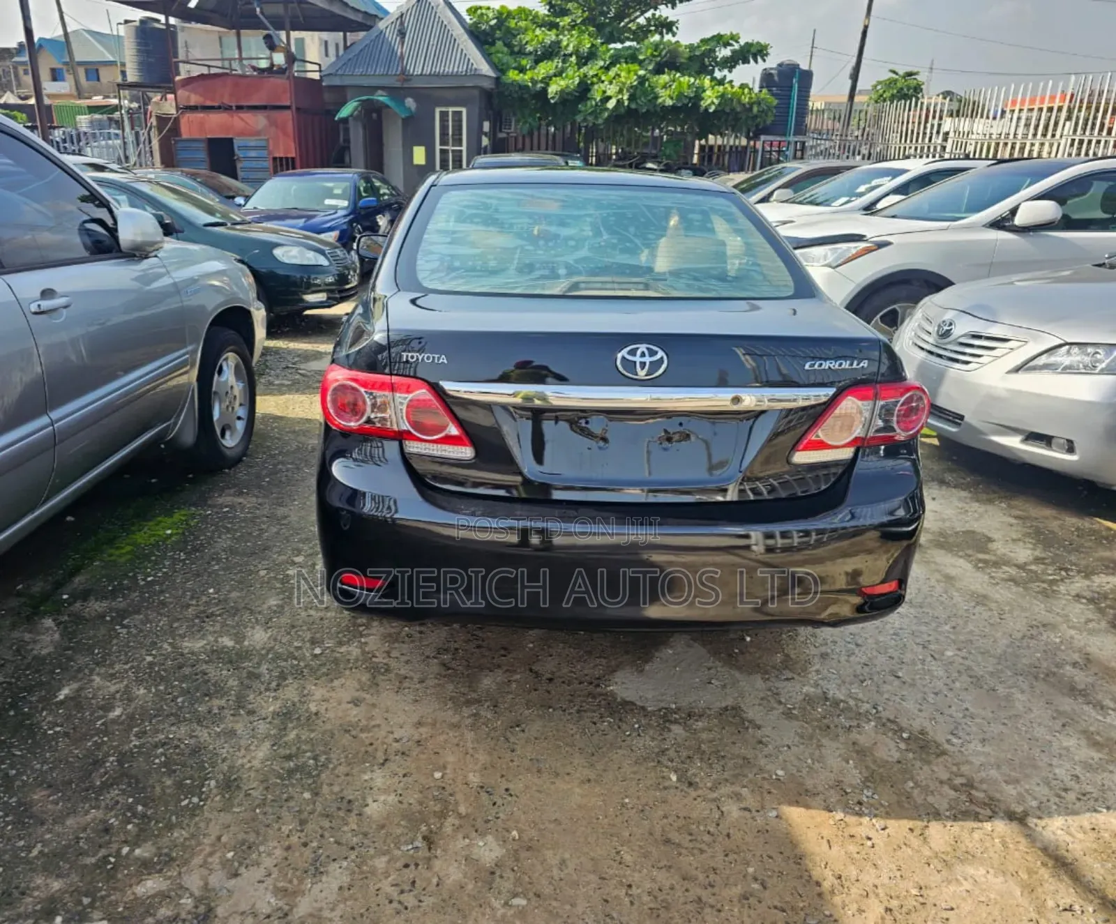 Toyota Corolla LE 4dr Sedan (1.8L 4cyl 4A) 2012 Black