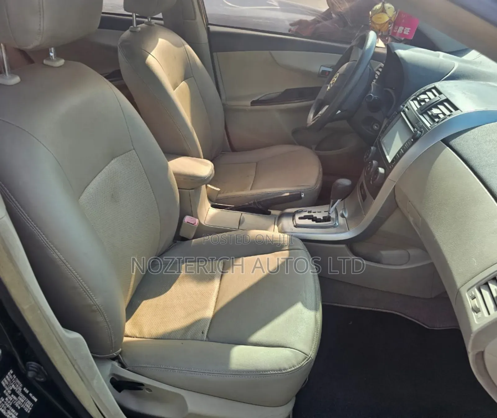 Toyota Corolla LE 4dr Sedan (1.8L 4cyl 4A) 2012 Black