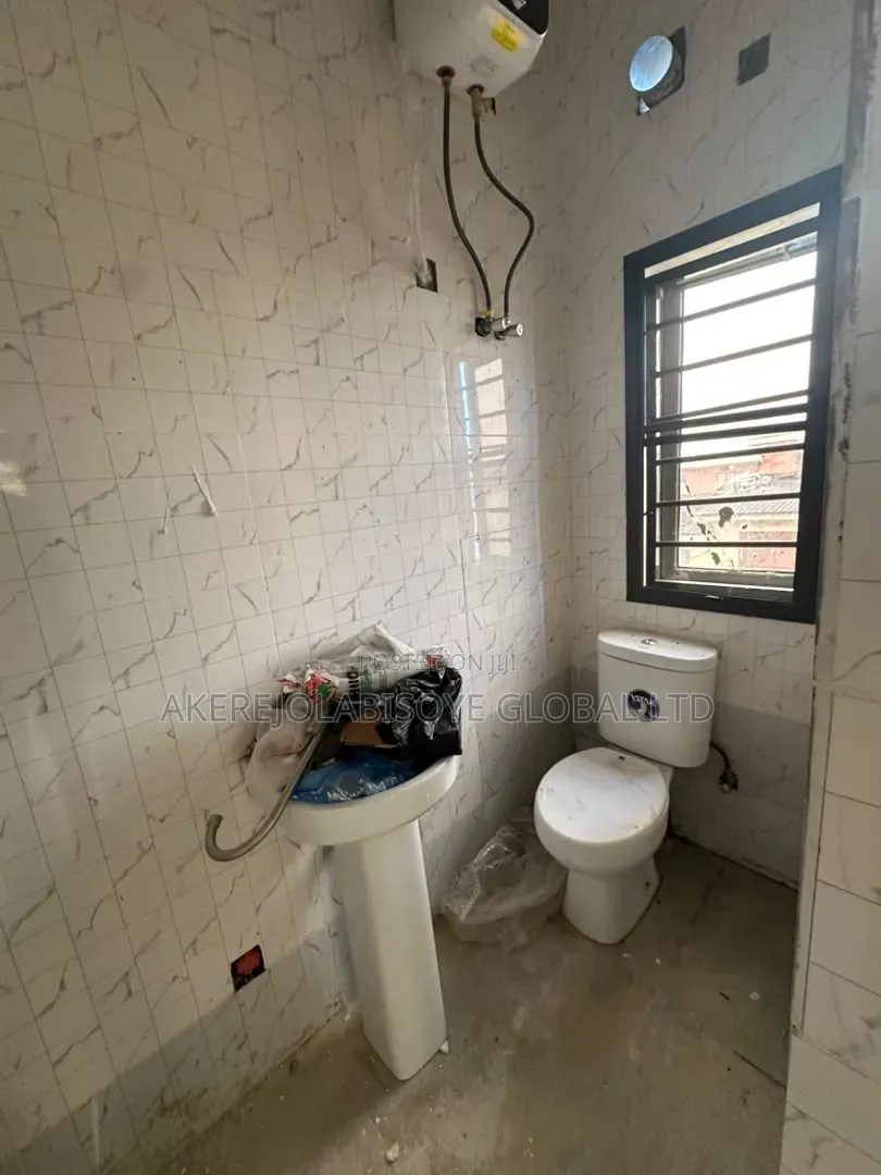 2bdrm Apartment in In An Estate for rent