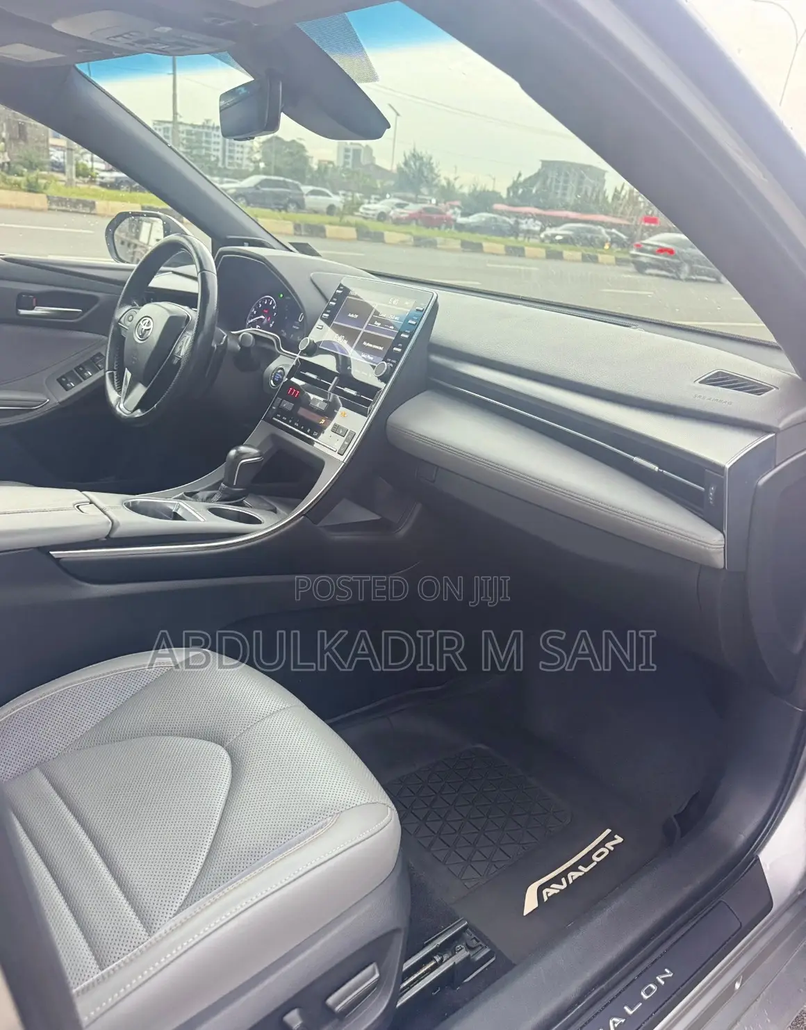 Toyota Avalon 2019 Silver