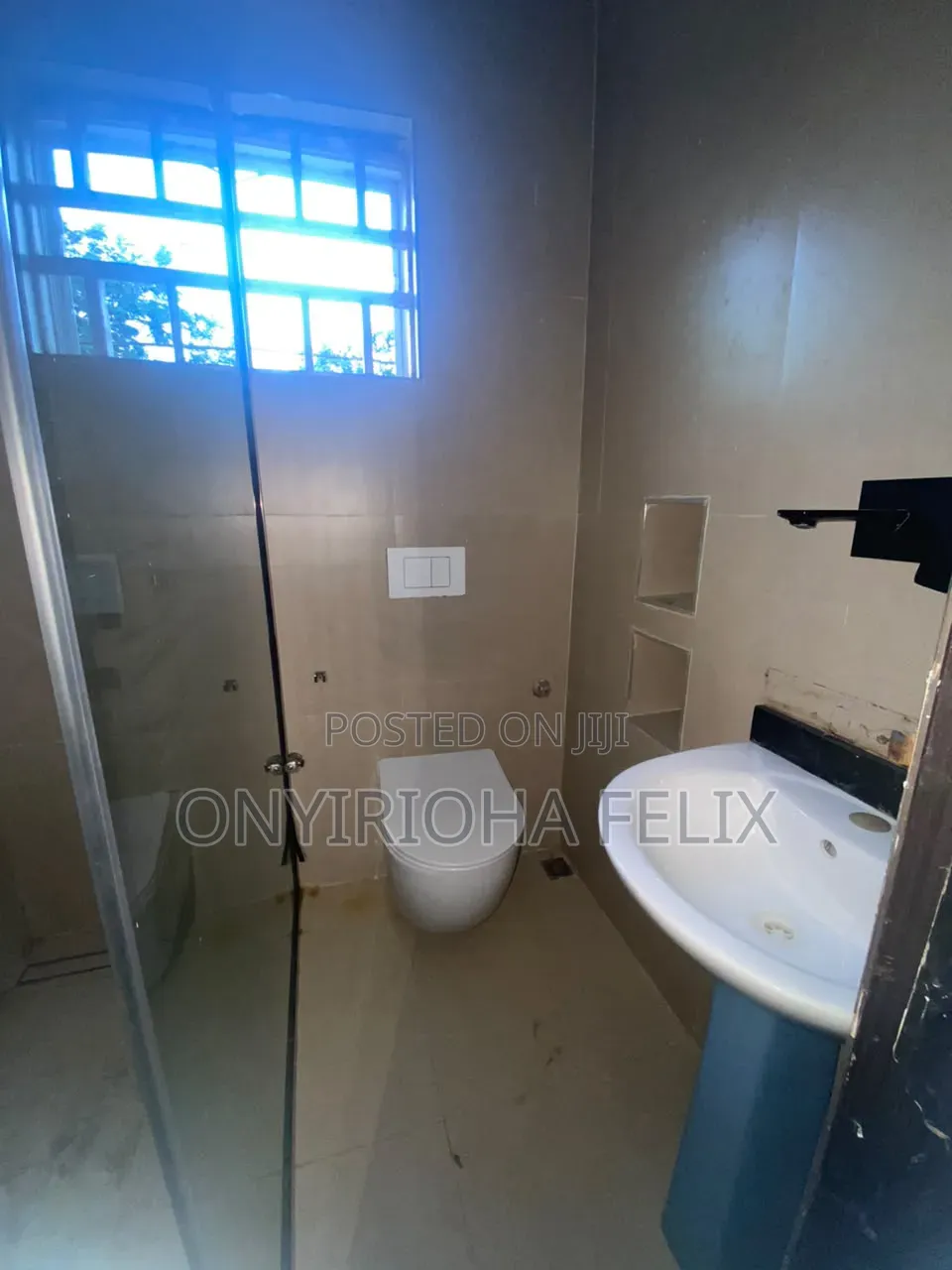 2bdrm Block of Flats in Life Camp By for rent