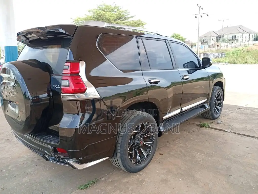 Toyota Land Cruiser Prado 4.0 Petrol TX-L 2010 Black