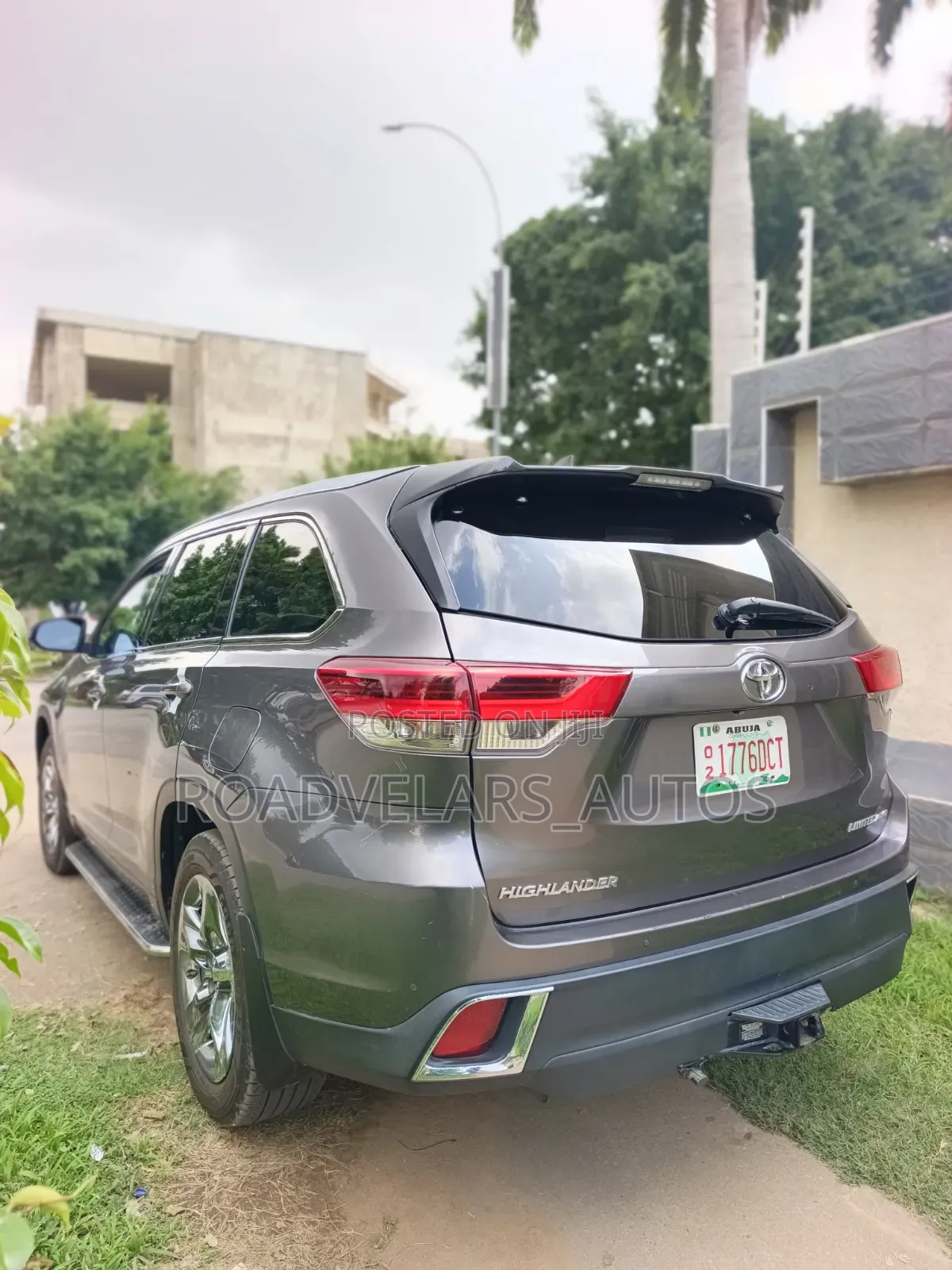 Toyota Highlander 2019 Gray