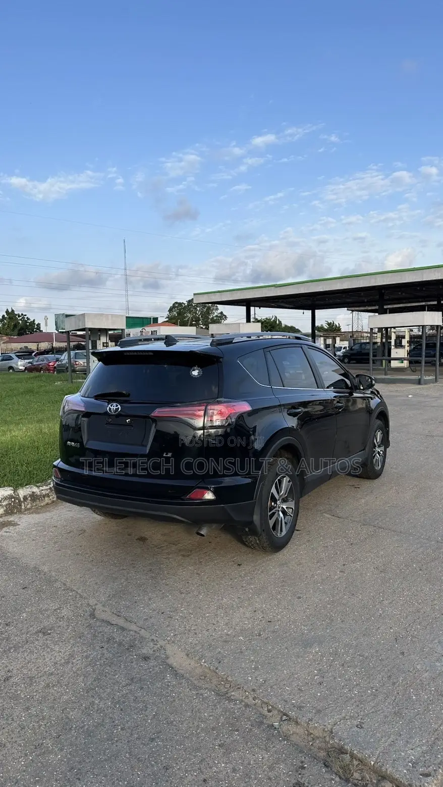 Toyota RAV4 LE 4dr SUV (2.5L 4cyl 6A) 2018 Black