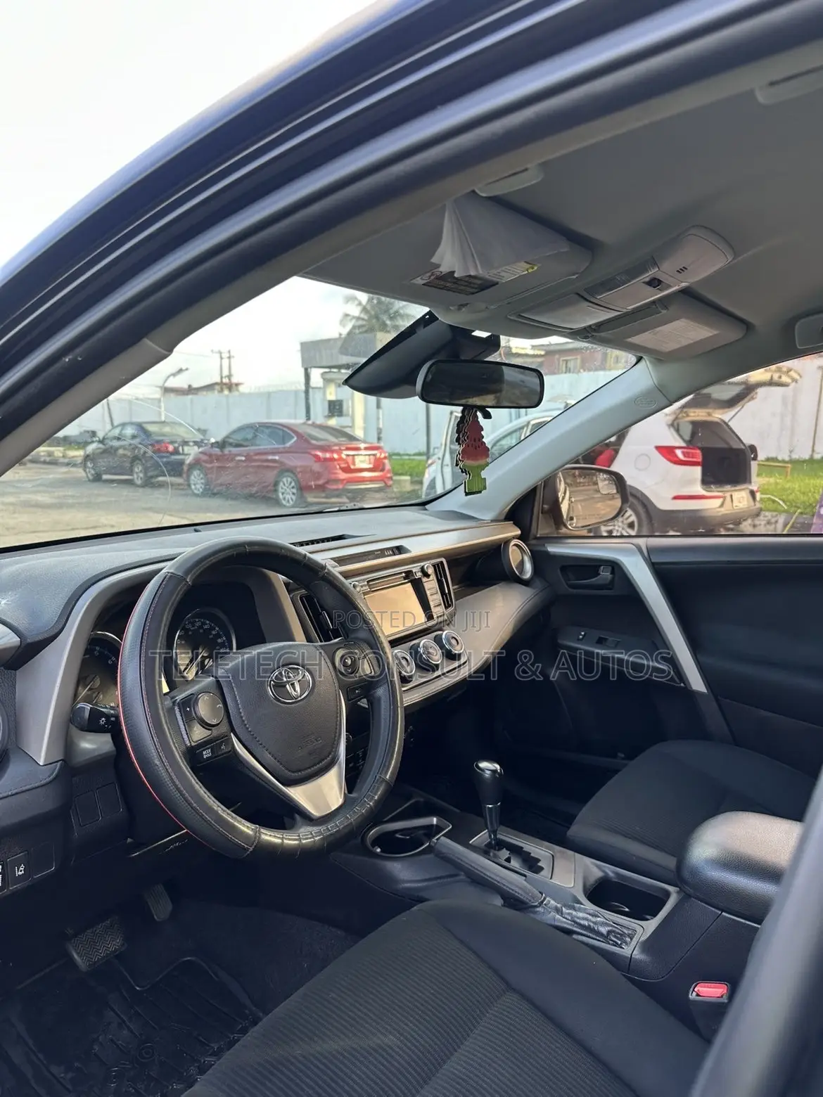 Toyota RAV4 LE 4dr SUV (2.5L 4cyl 6A) 2018 Black
