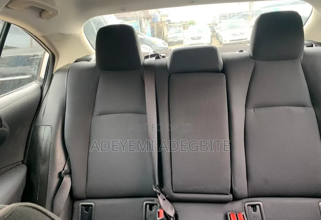 Toyota Corolla 2021 Silver