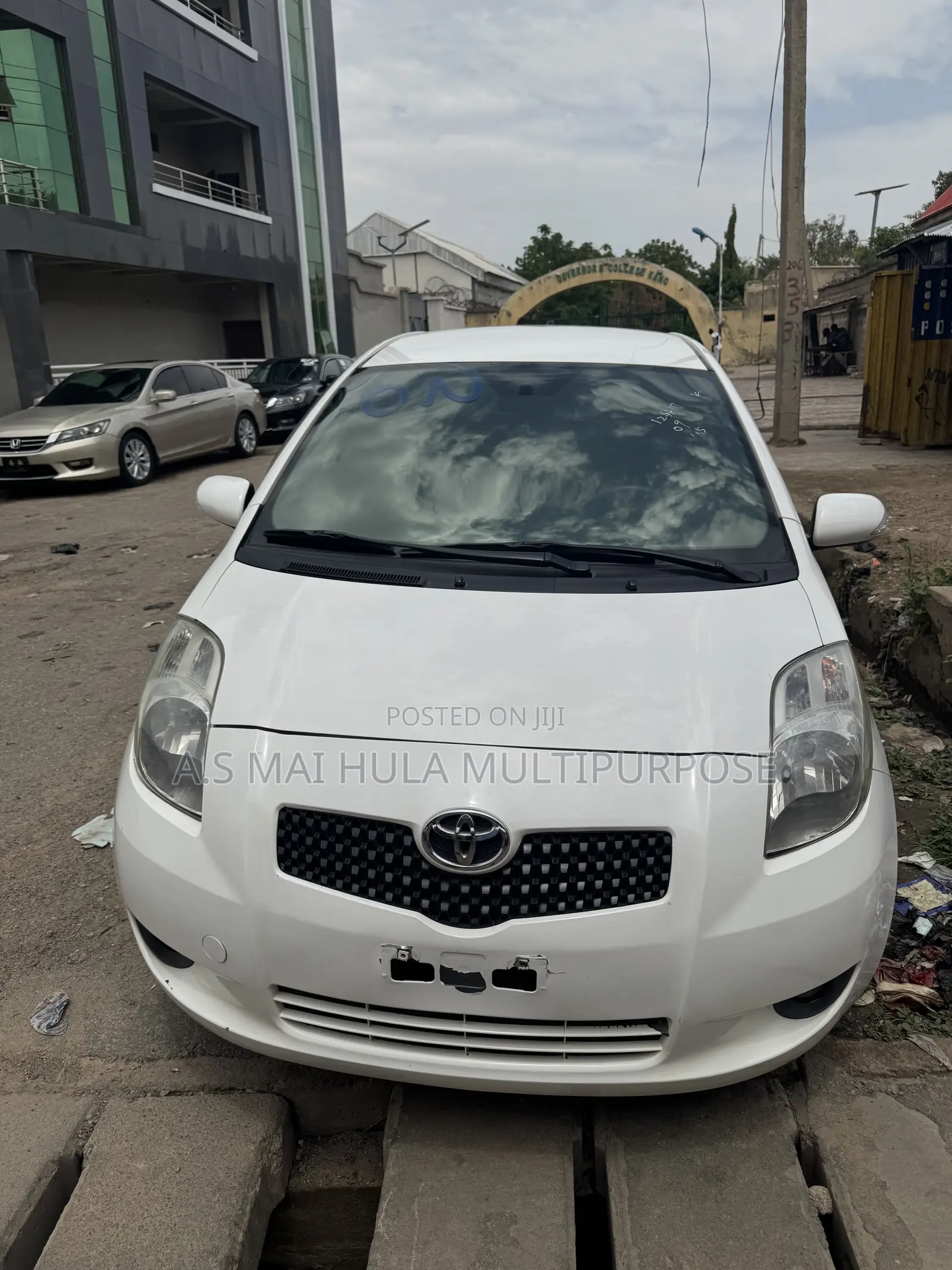 Toyota Yaris 2008 White