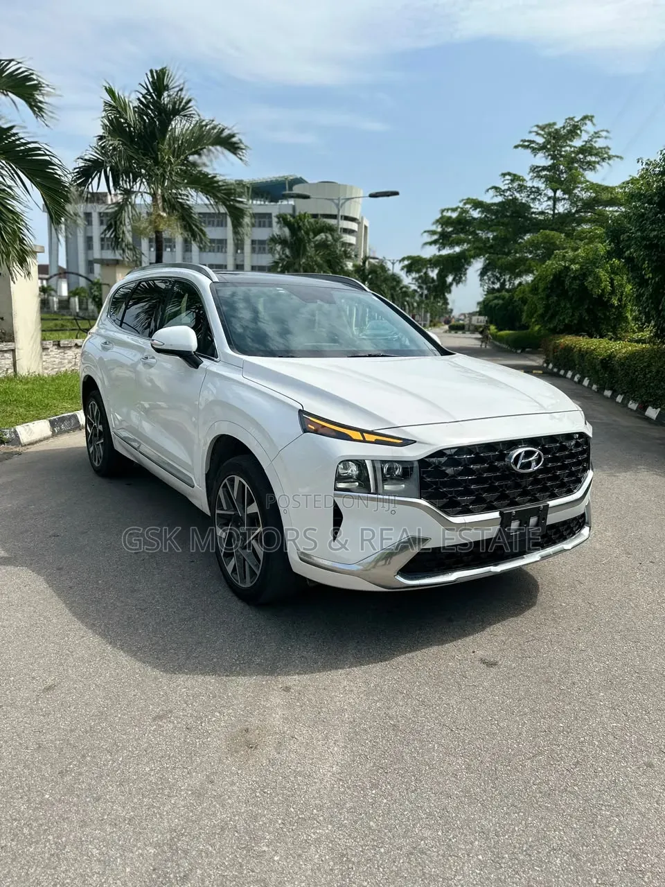 Hyundai Santa Fe 2021 White