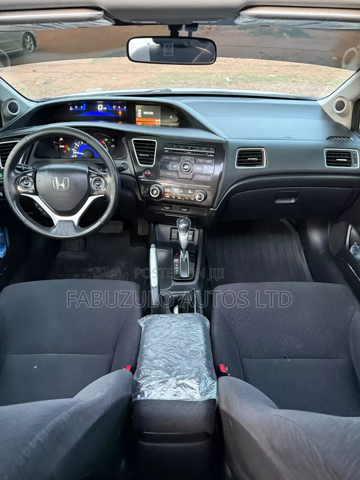 Honda Civic LX 4dr Sedan (1.8L 4cyl 5M) 2014 White