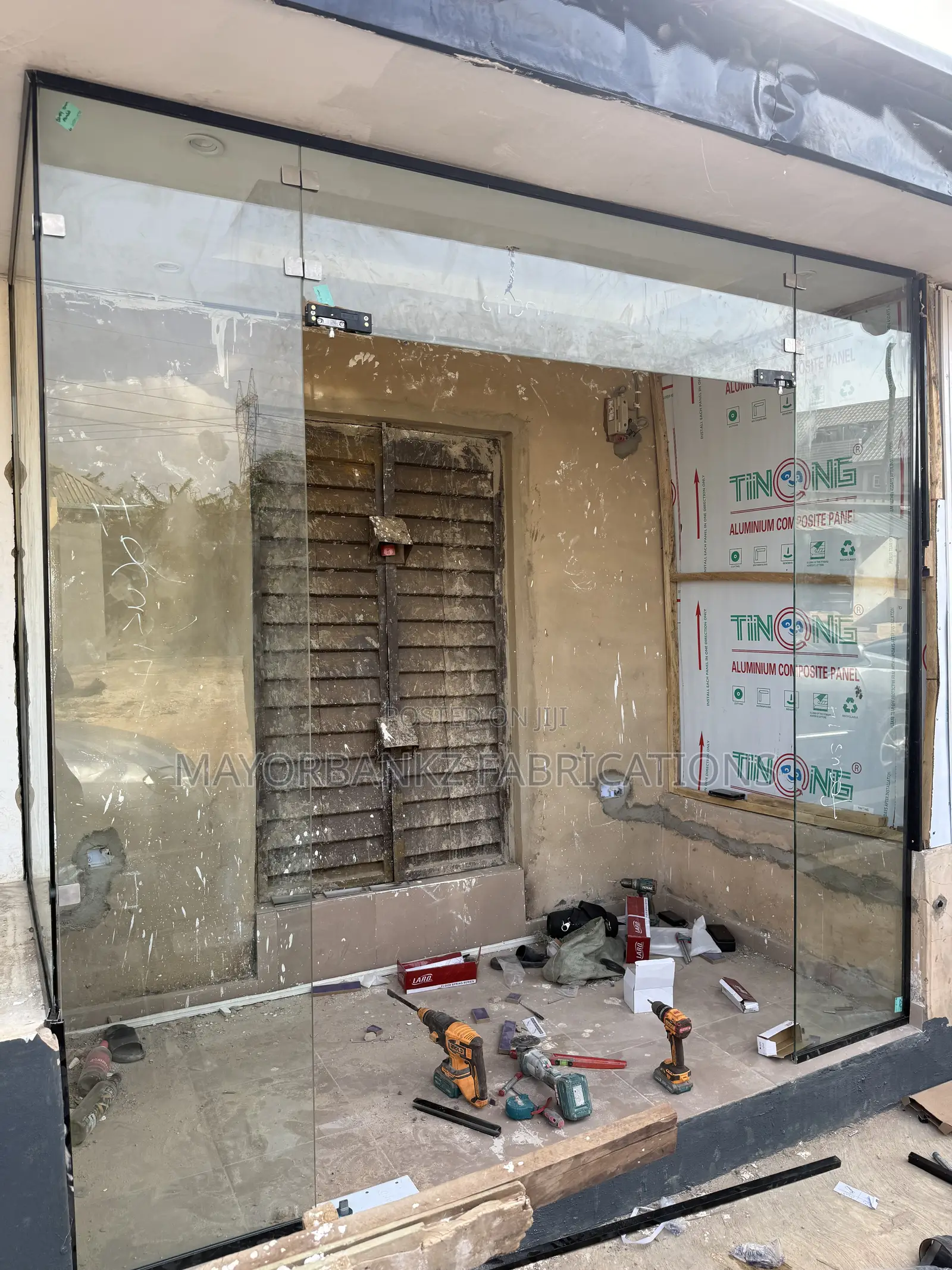 Office Partition / Shop Frontier
