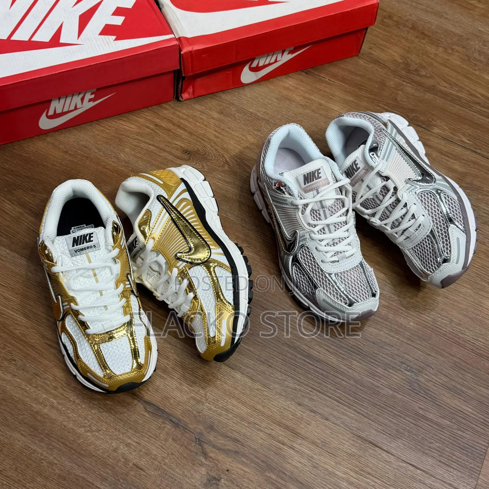 Original Nike Vomero 5 Sneakers