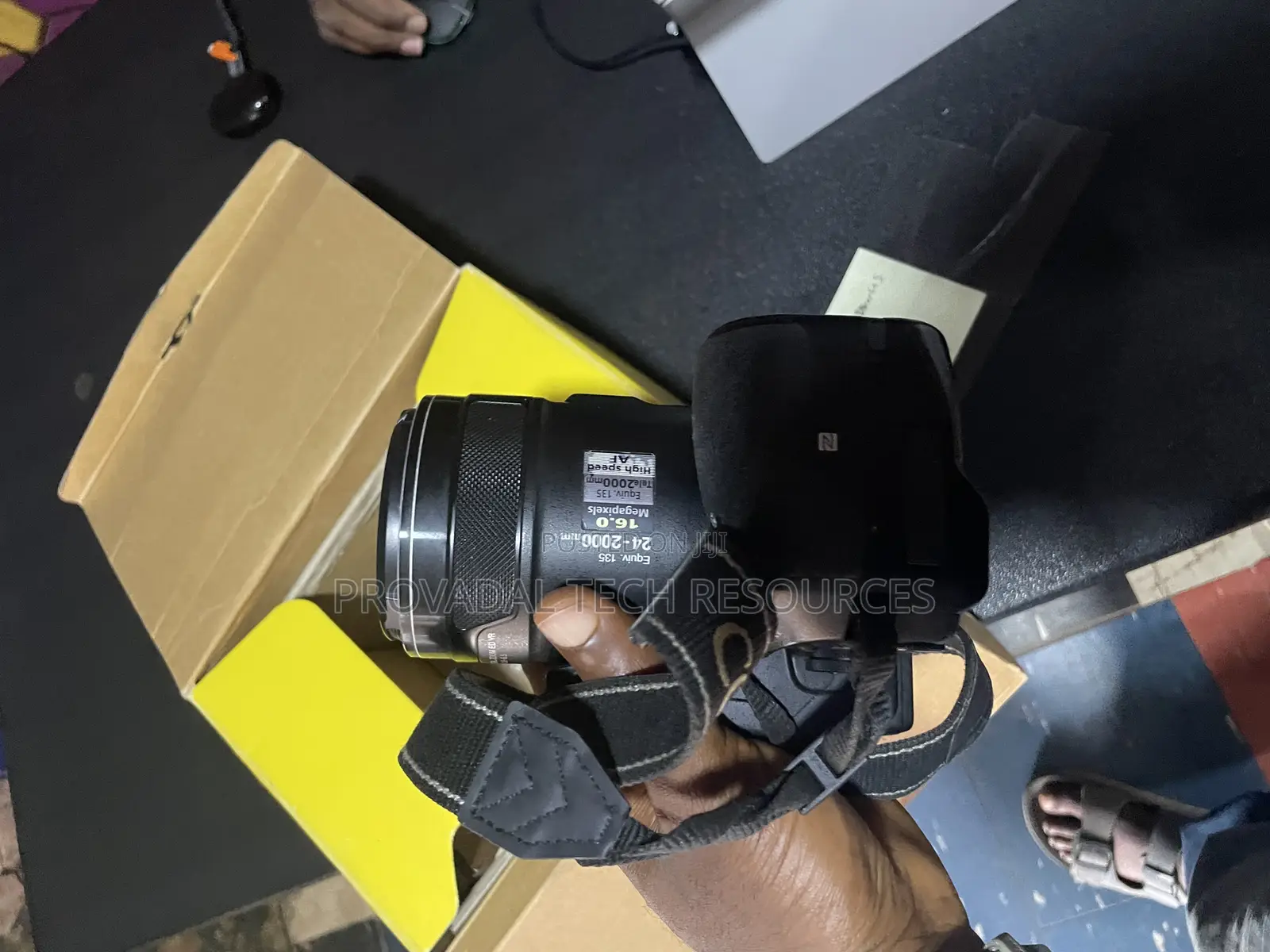 Nikon Coolpix P900 Superzoom (83x Optical Zoom) - Perfect for Wildlife