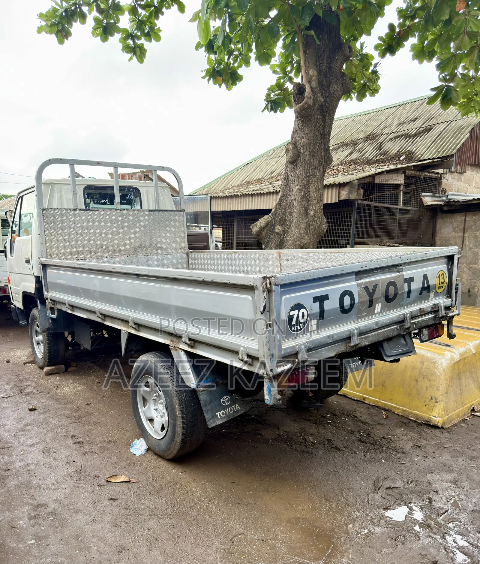 Toyota Dyna 150 Old Model Direct Hand Followed Come Bucket