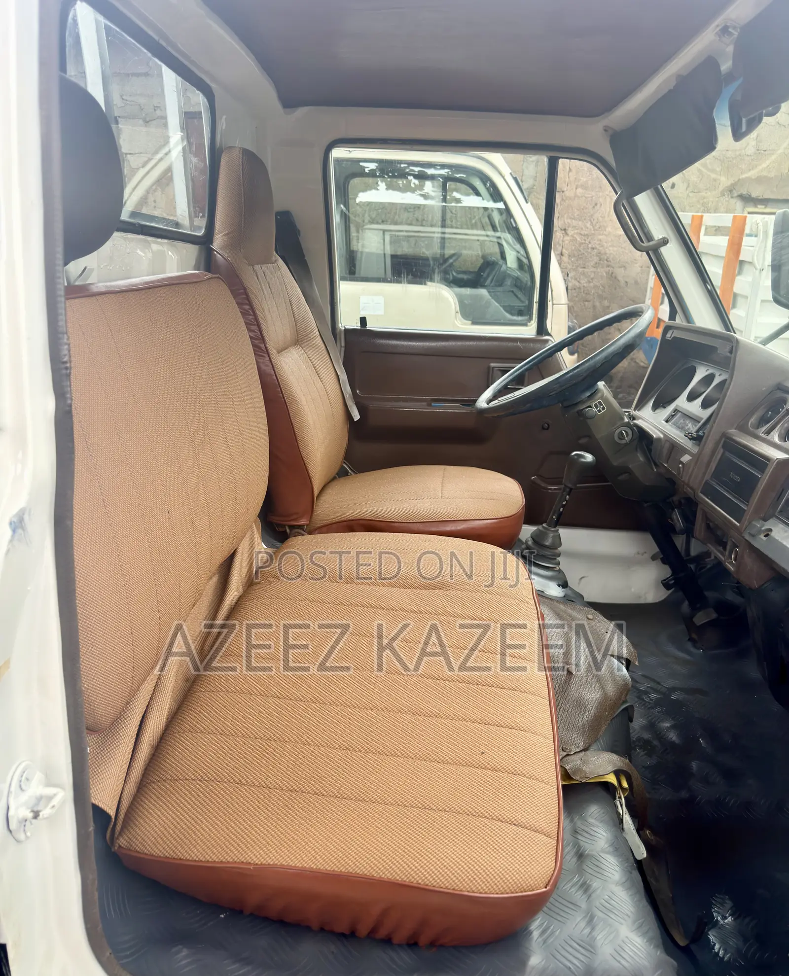 Toyota Dyna 150 Old Model Direct Hand Followed Come Bucket