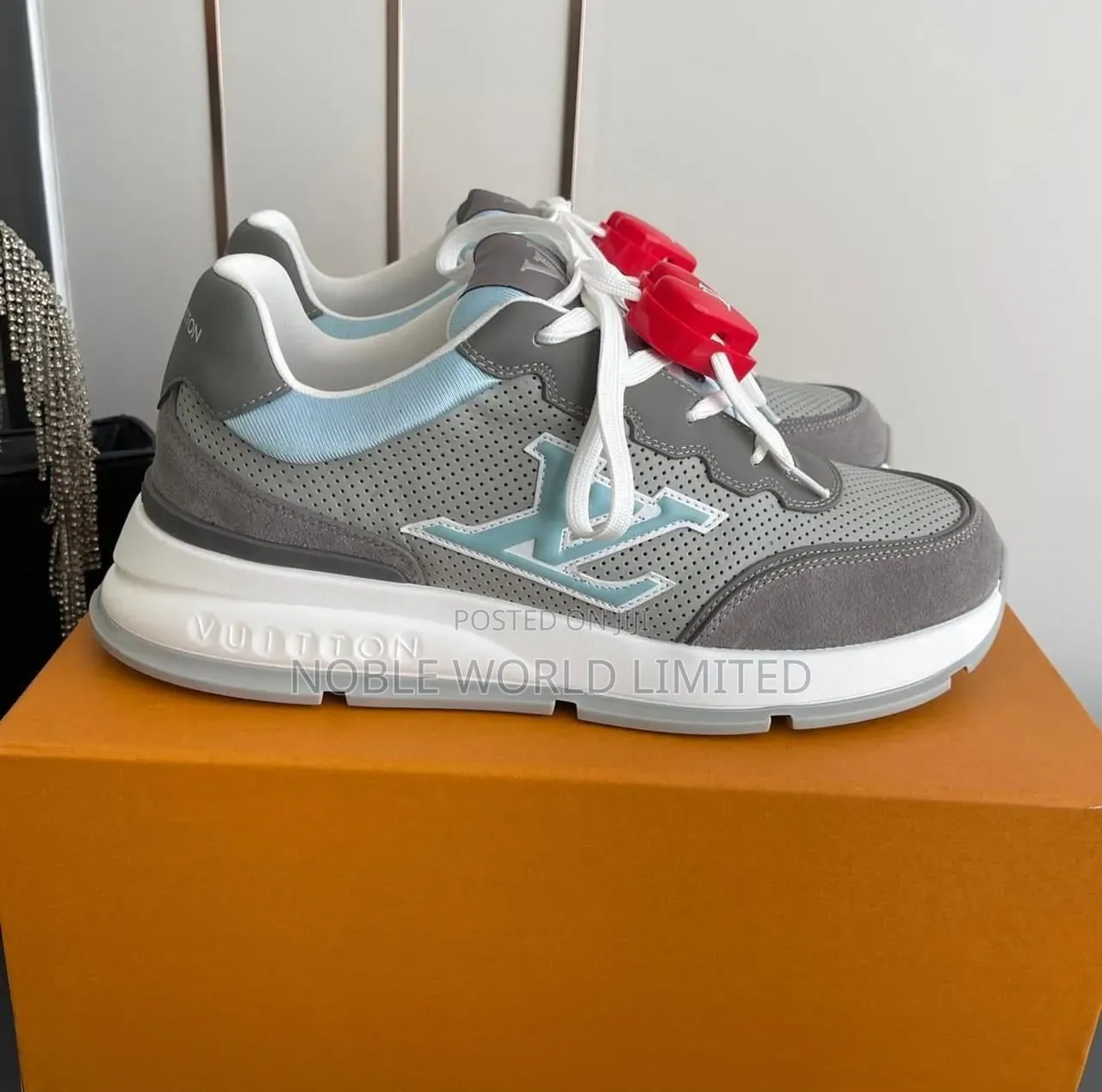 Louis Vuitton Unisex Sneakers GFT 8r