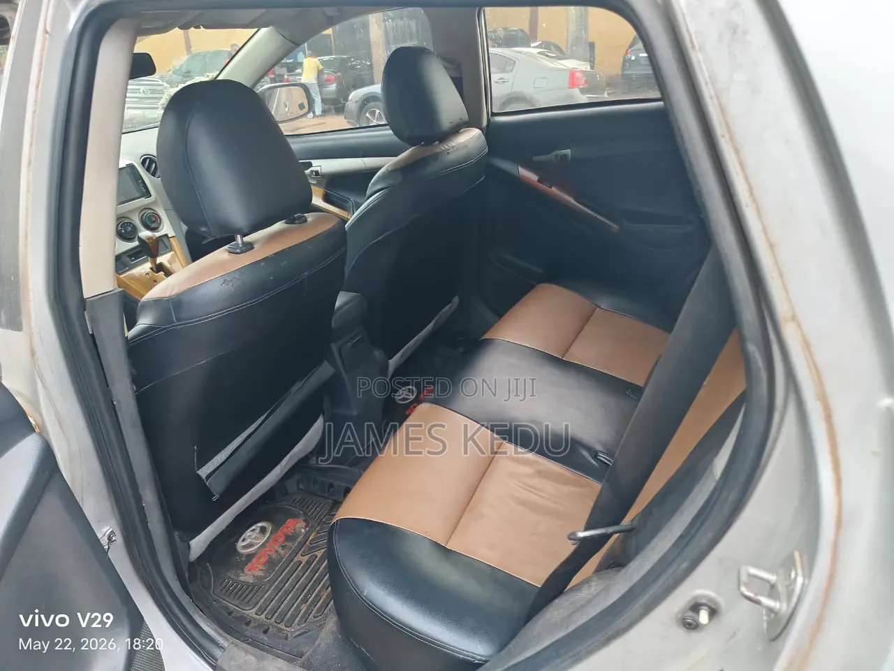 Toyota Matrix 2010 Silver