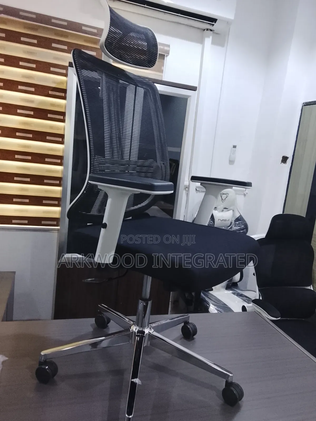 Ergonomic Mesh /Fabric Office Recliner Chair