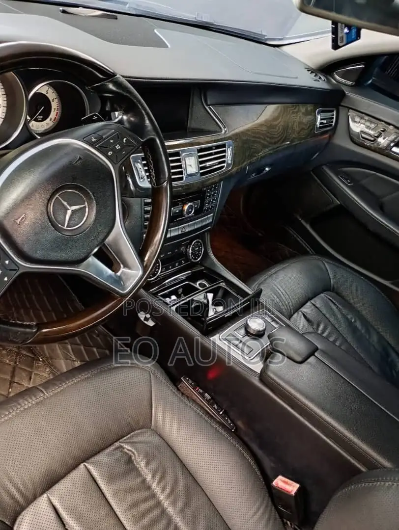 Mercedes-Benz CLS 350 2011 Matt Black