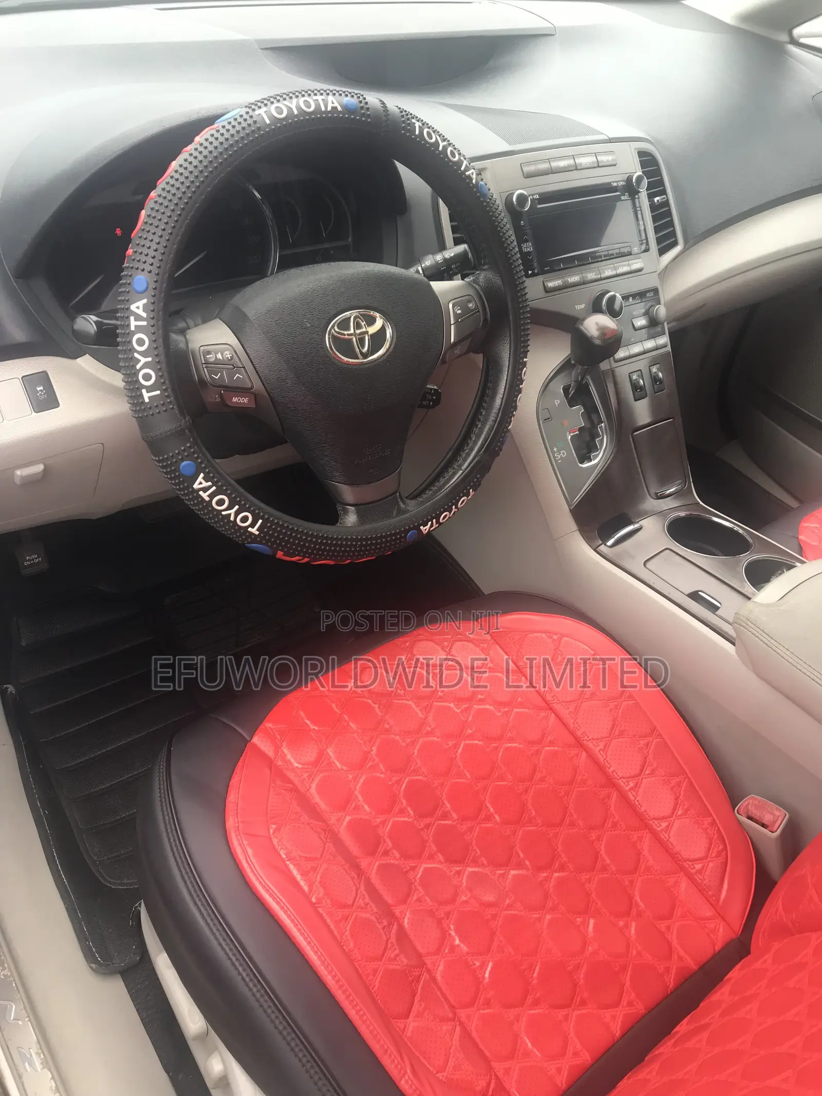 Toyota Venza LE AWD V6 2013 White