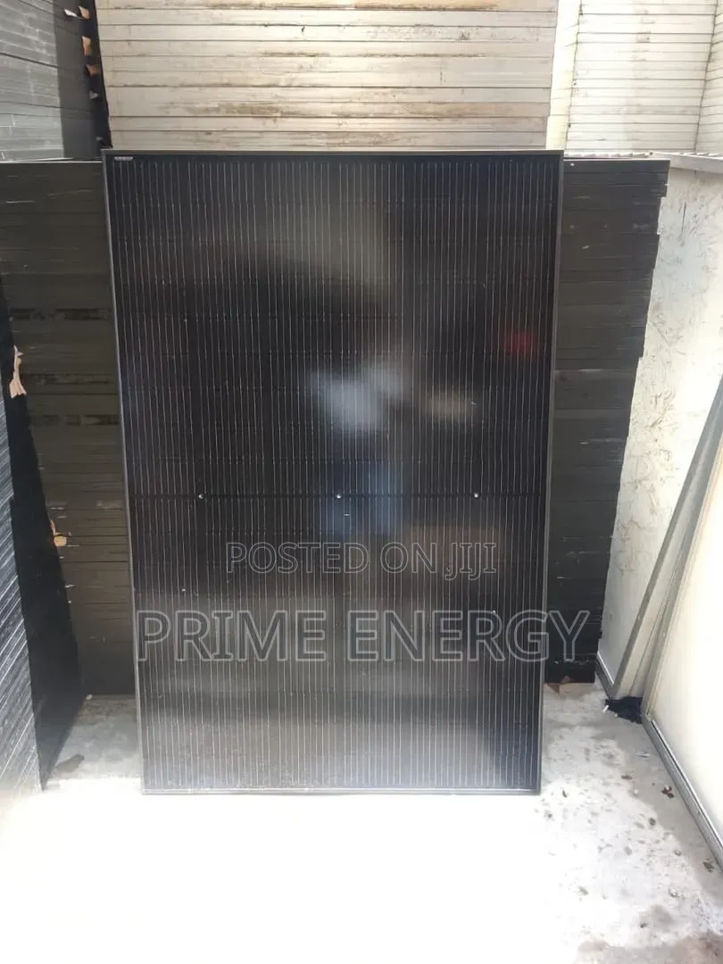 Brand New 450w Longi Panels All Black Available in Stock Now