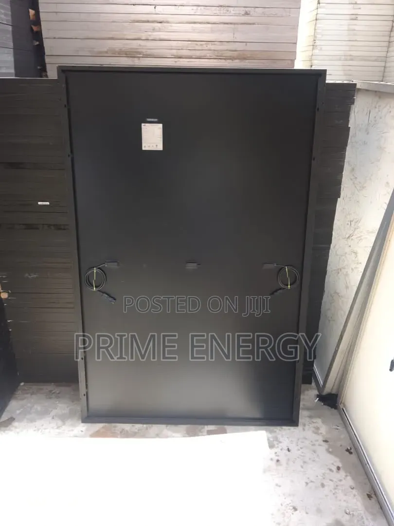Brand New 450w Longi Panels All Black Available in Stock Now