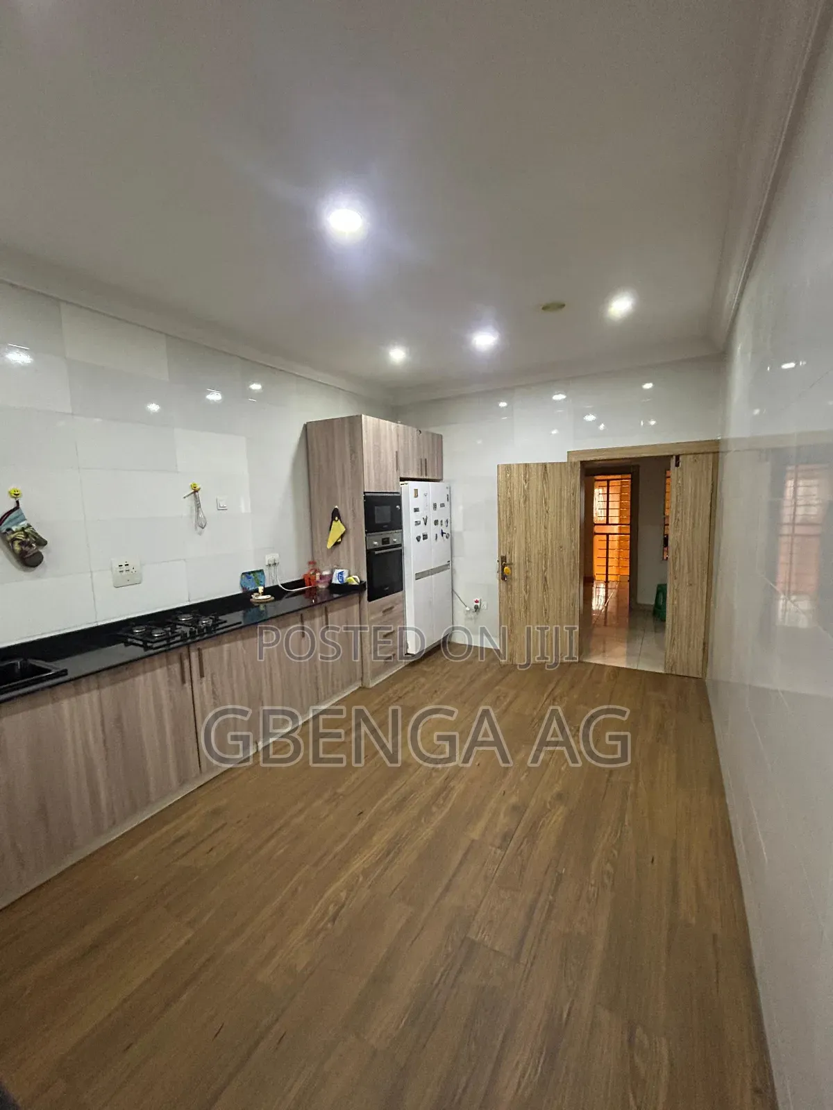 Furnished 8bdrm Mansion in Oshorun Heritage, Isheri North for sale