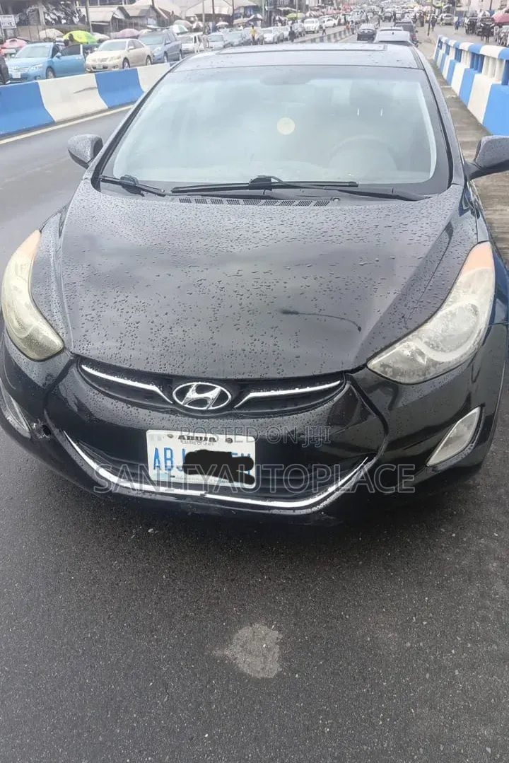 Hyundai Elantra 2013 Black