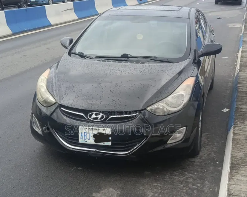 Hyundai Elantra 2013 Black