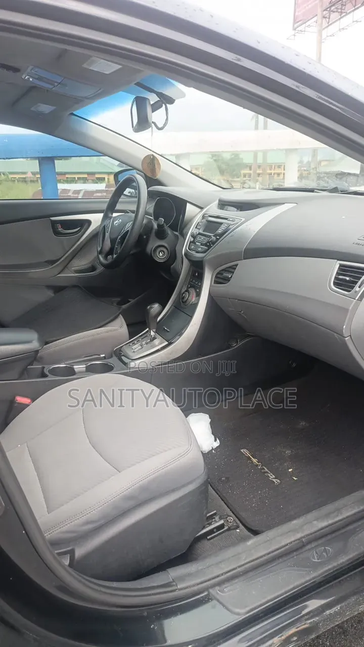 Hyundai Elantra 2013 Black