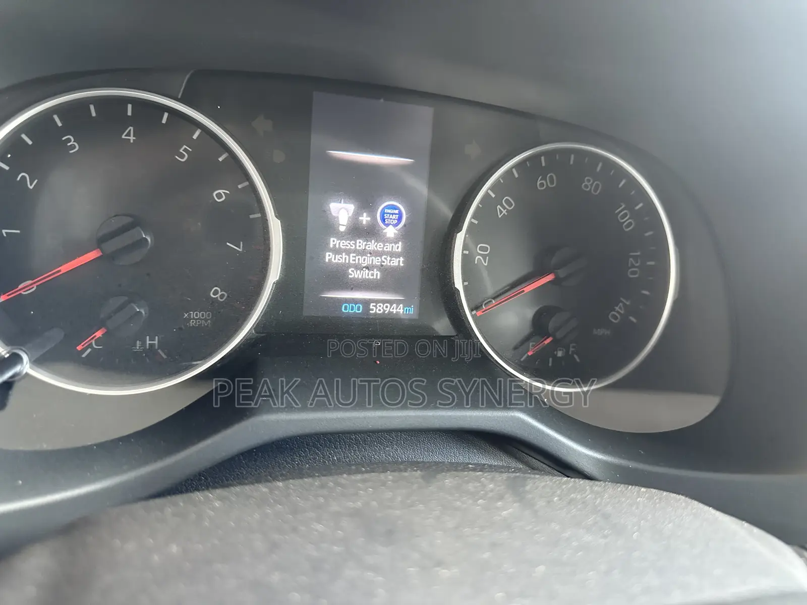 Toyota RAV4 XLE Premium FWD 2020 Green