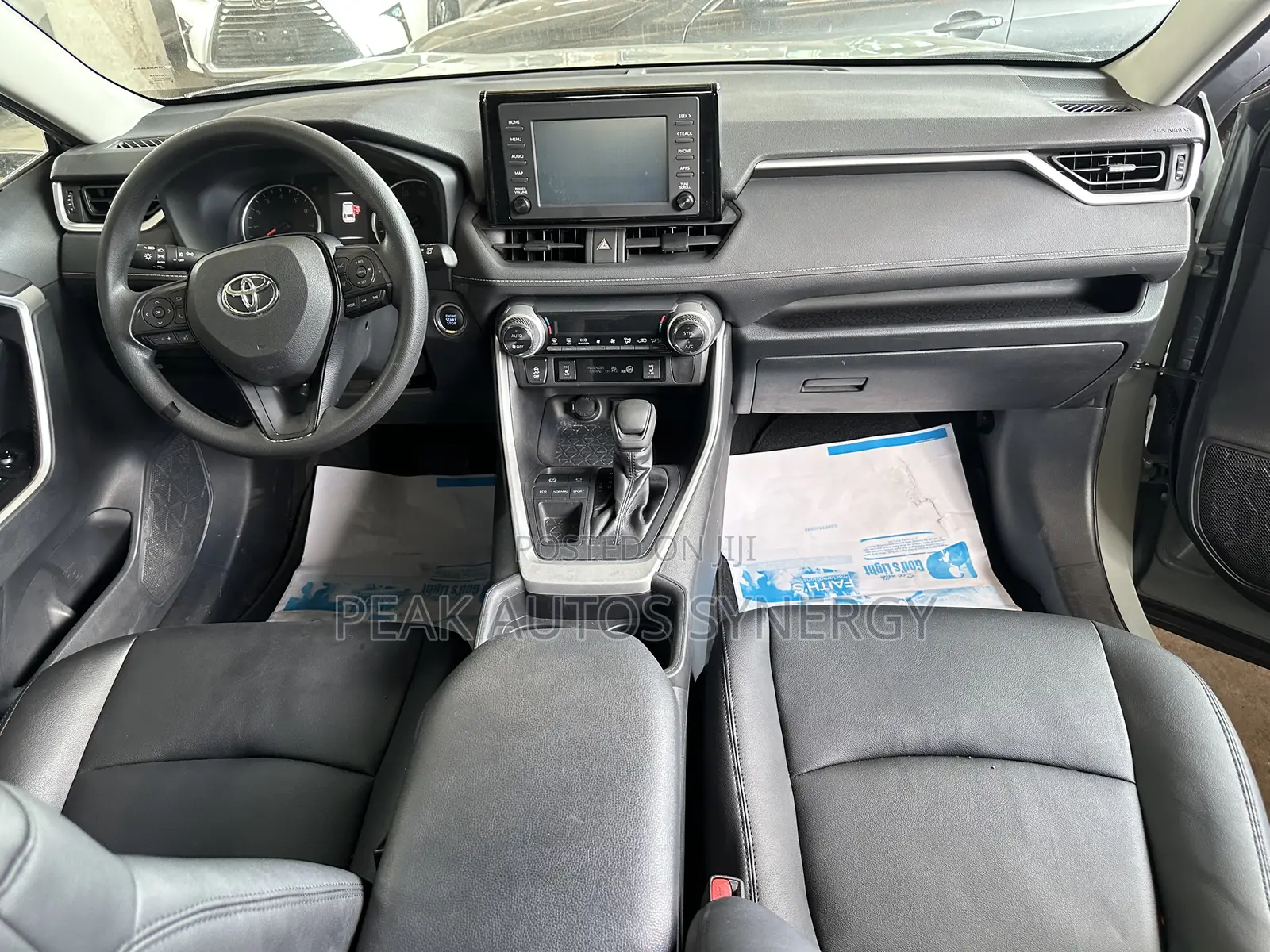 Toyota RAV4 XLE Premium FWD 2020 Green