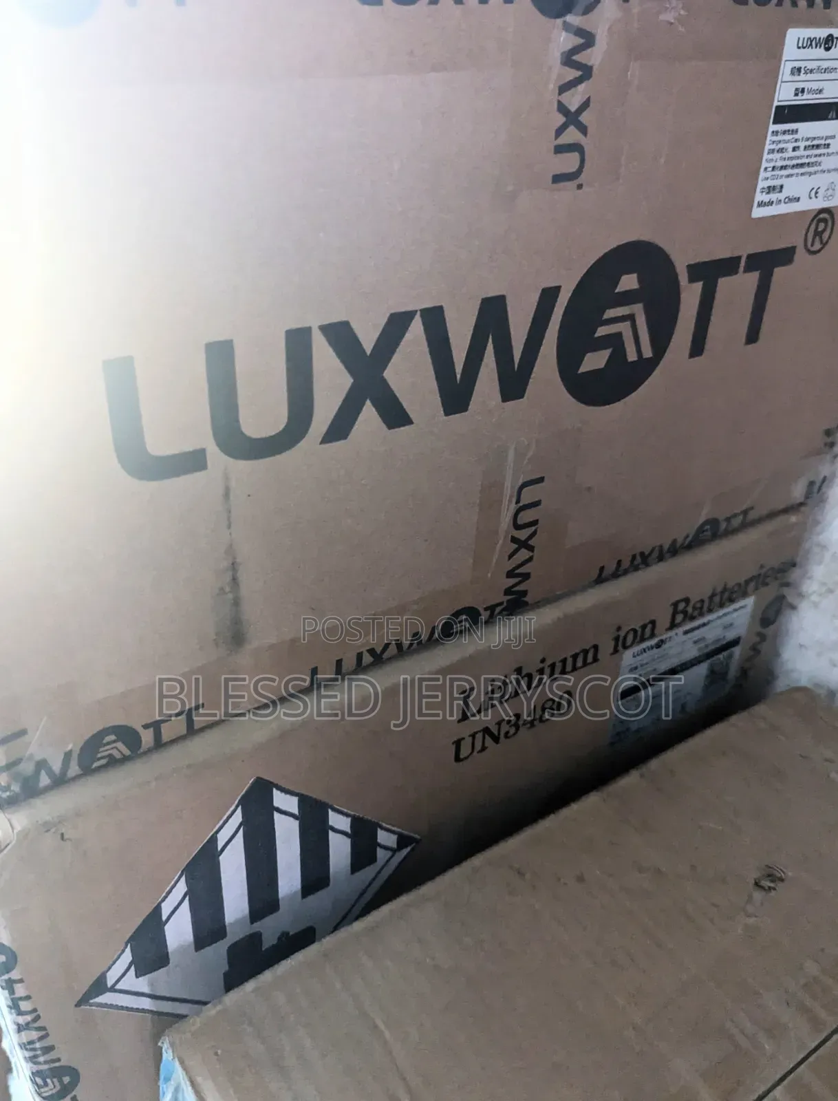 Luxwatt 3kwh 24v Lithium Ion Solar Inverter Battery Available in Stock