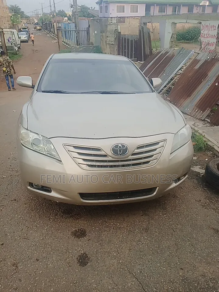 Toyota Camry 2007 Gold