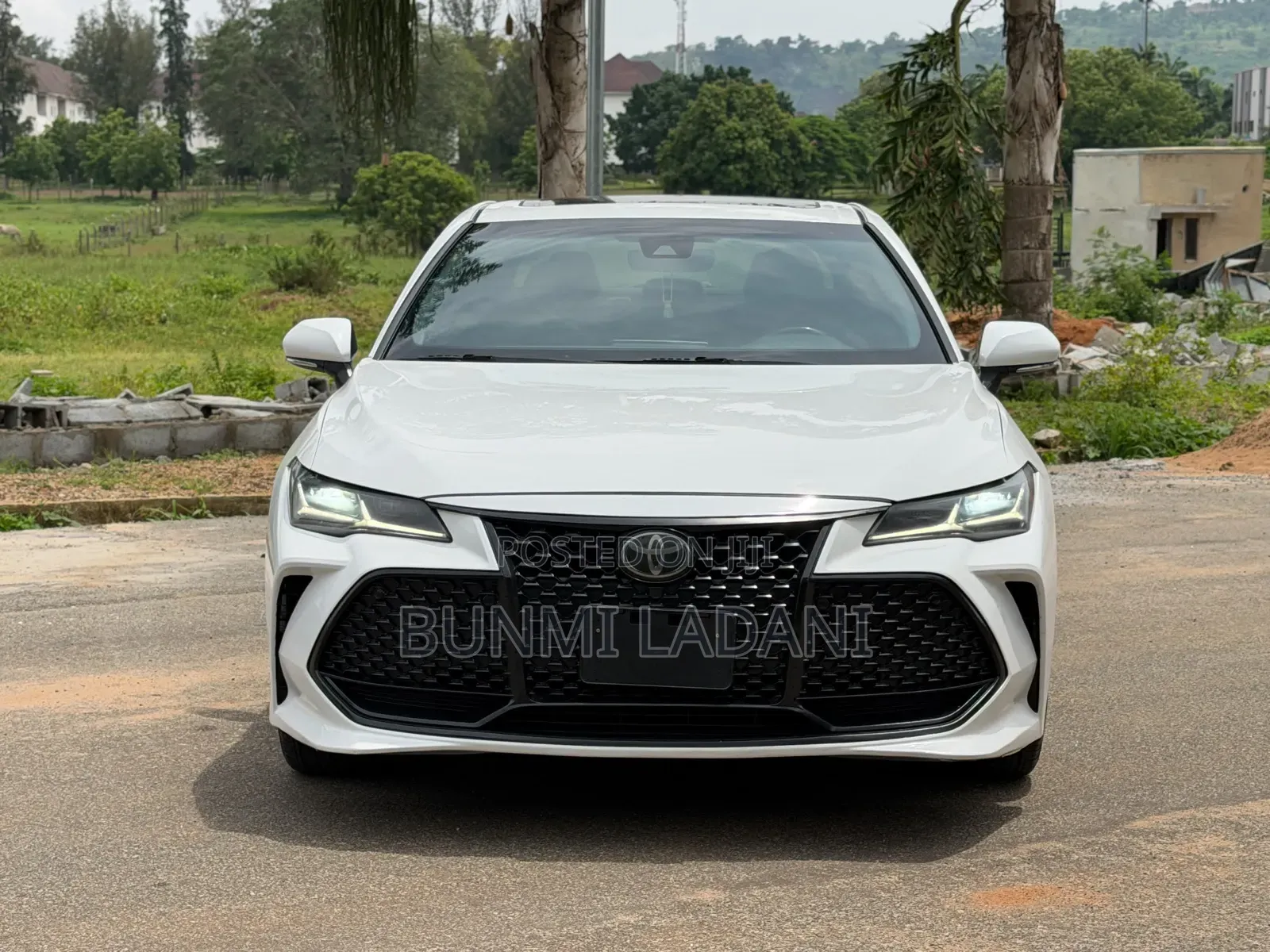 Toyota Avalon 2019 White