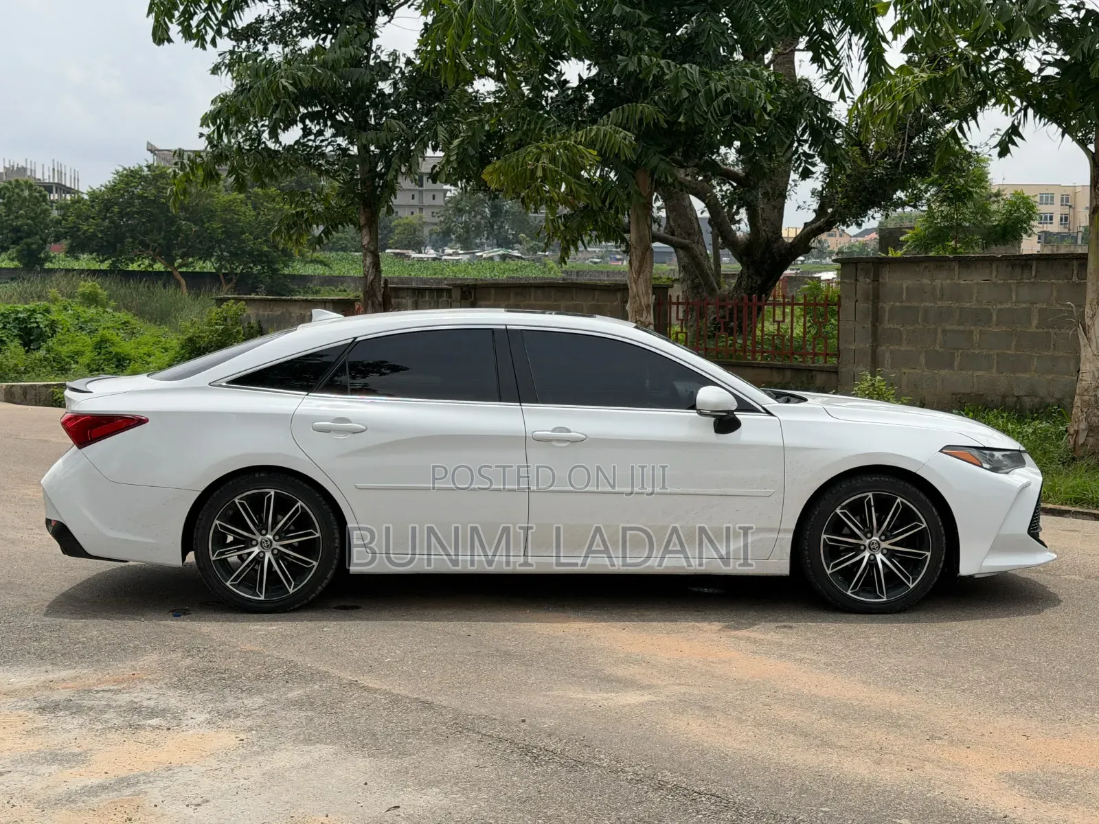 Toyota Avalon 2019 White