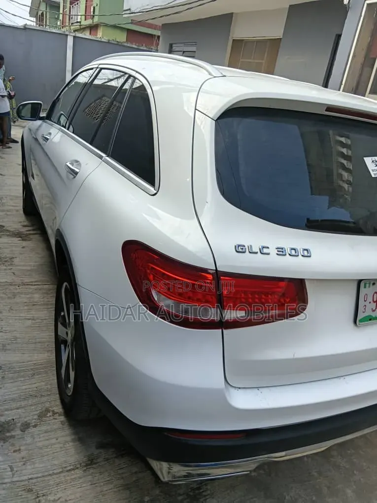 Mercedes-Benz GLC-Class 2017 White